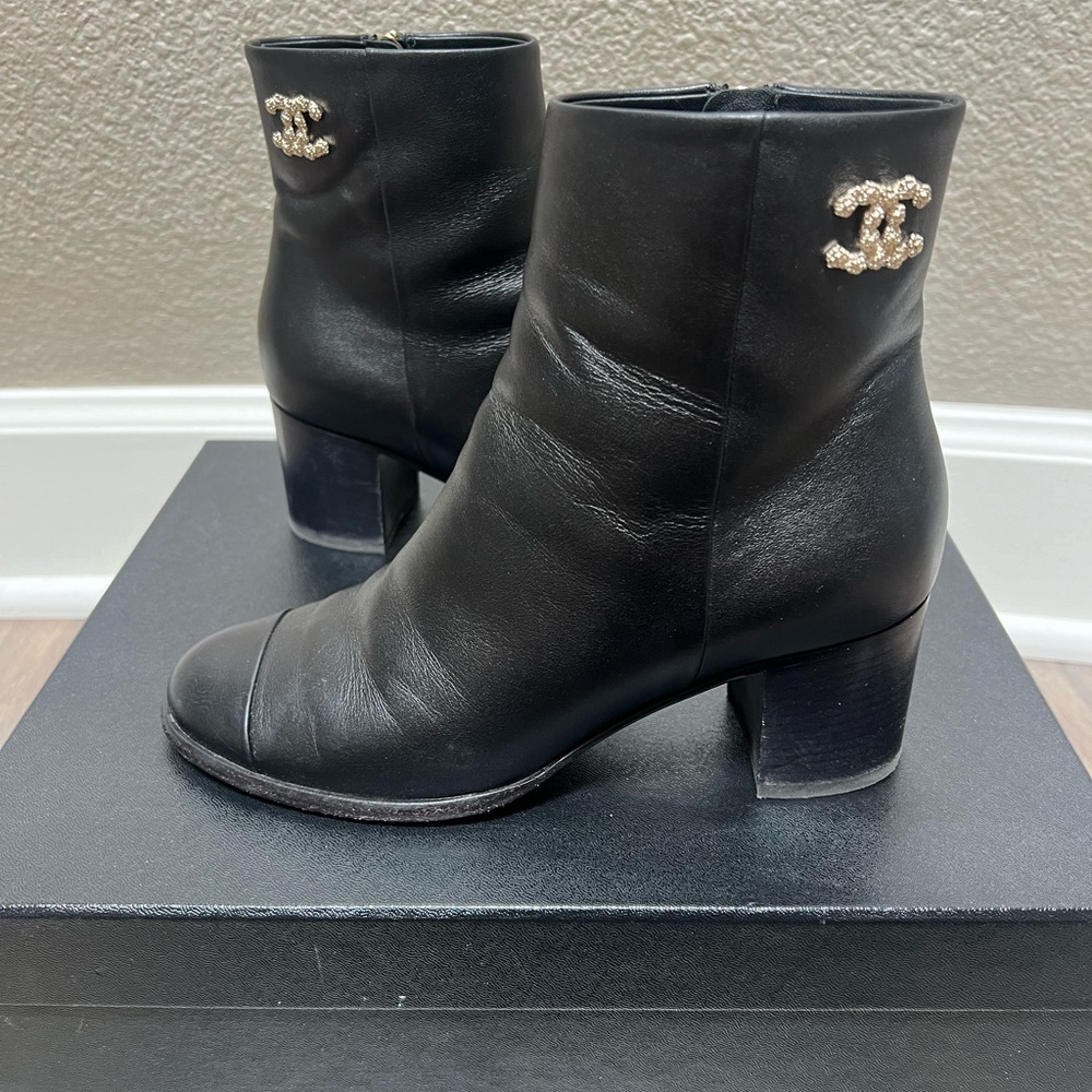 Preloved Chanel Boots